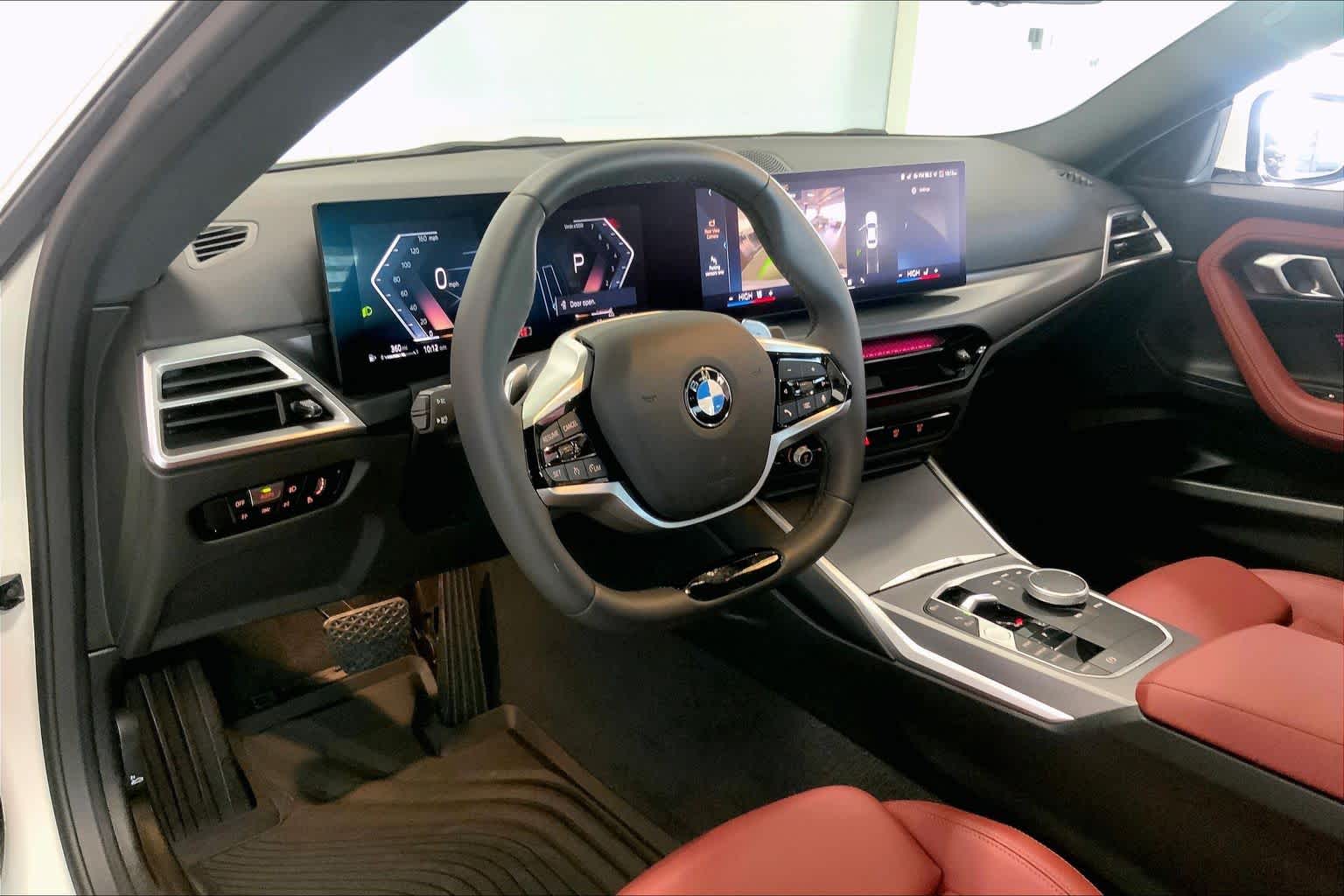 2025 Bmw 230i xDrive photo 2