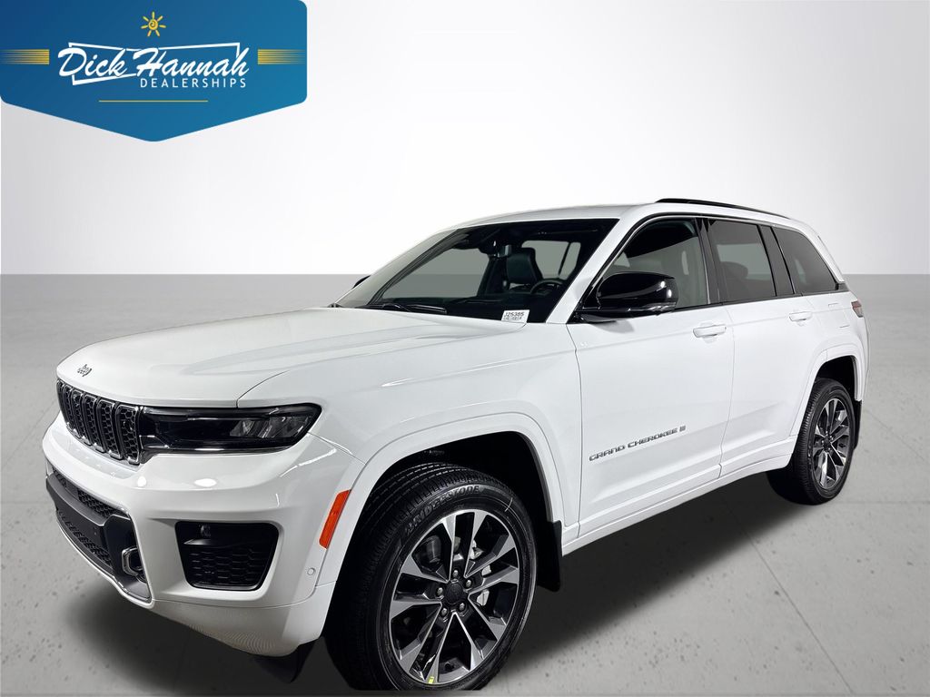 2025 Jeep Grand Cherokee Overland's photo