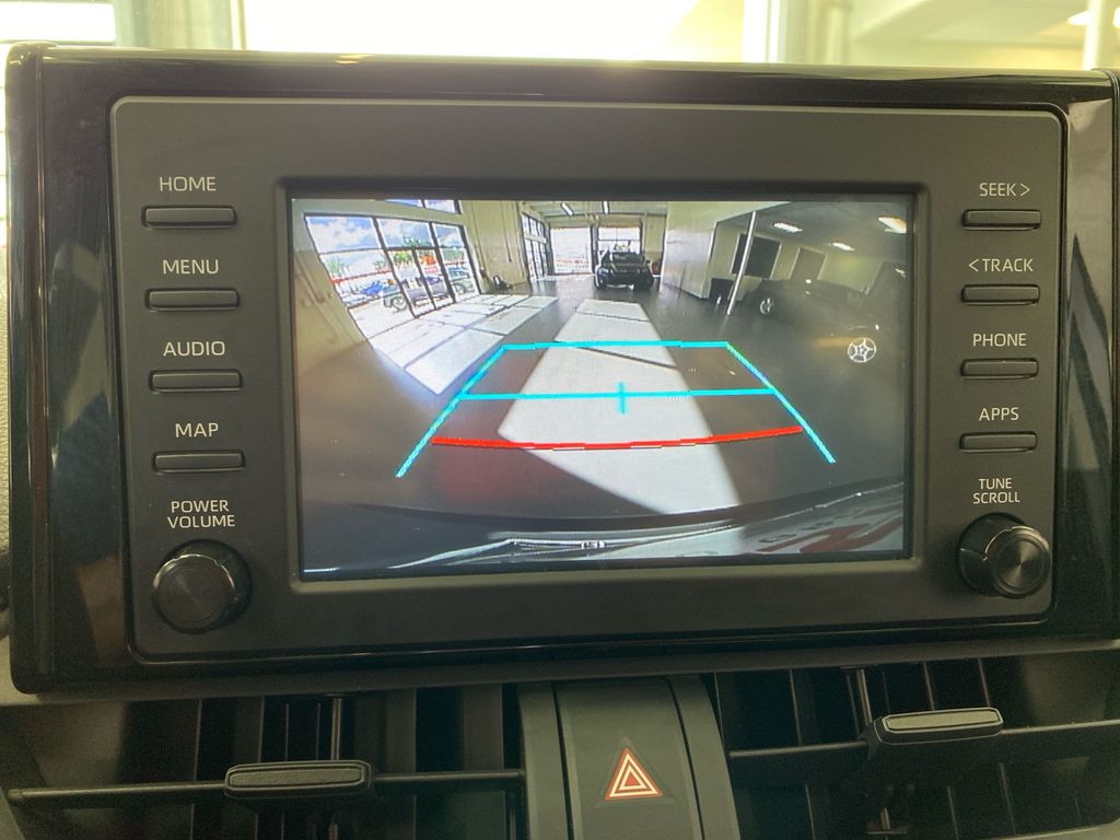 2019 Toyota RAV4 Hybrid LE photo 11