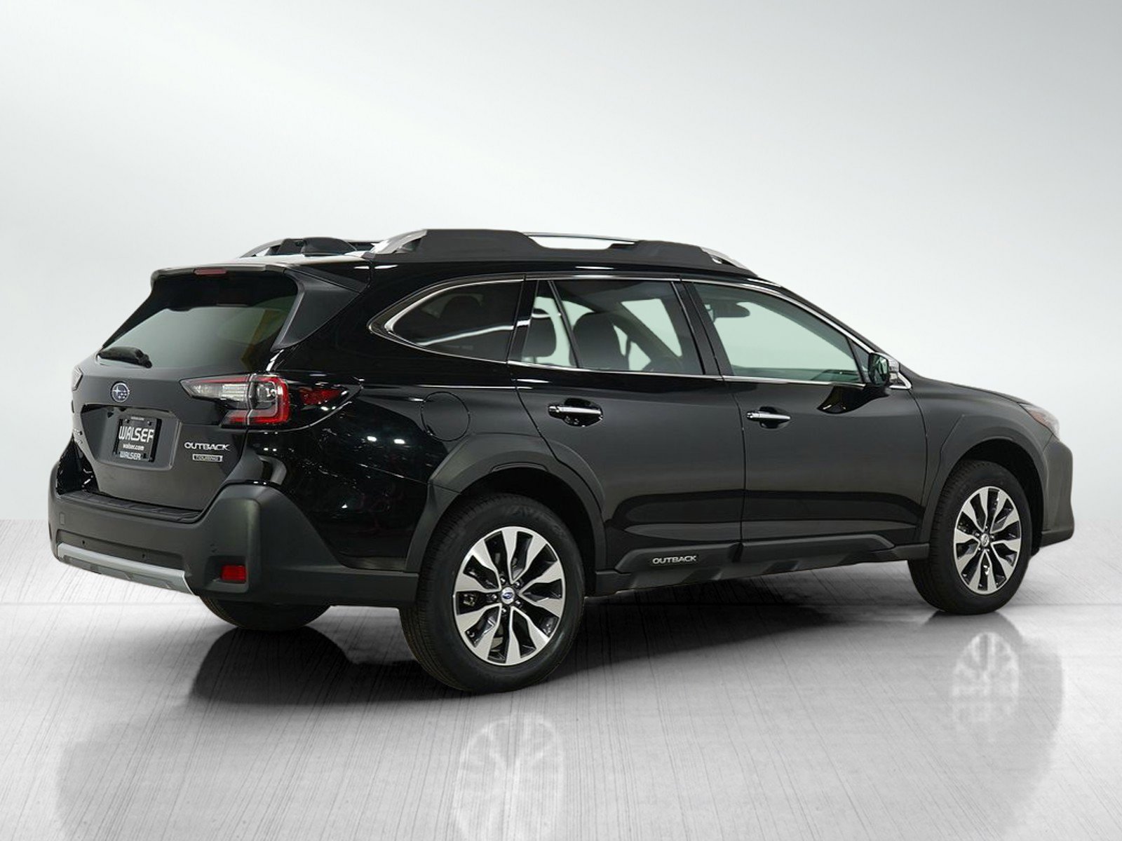 2024 Subaru Outback Touring photo 3