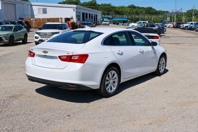 Used 2023 Summit White Chevrolet LT image 4
