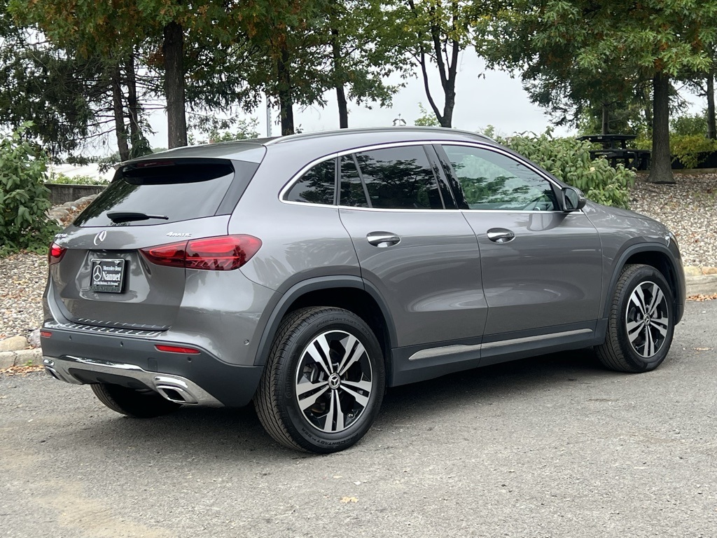 2025 Mercedes Benz GLA 250 4MATIC photo 2
