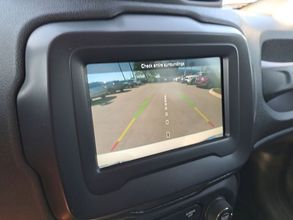 2018 Jeep Renegade Latitude North Edition photo 21