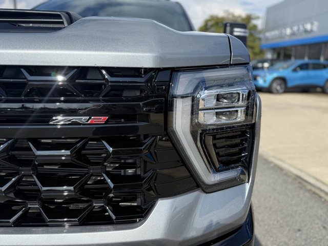 2025 Chevrolet Silverado 2500HD ZR2 photo 9