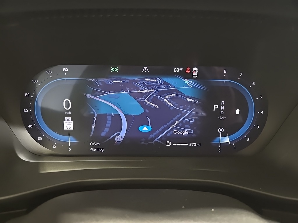 2025 Volvo XC40 Core photo 10