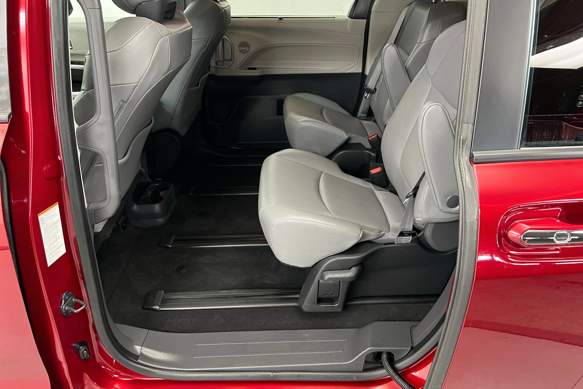 2023 Toyota Sienna XLE photo 20