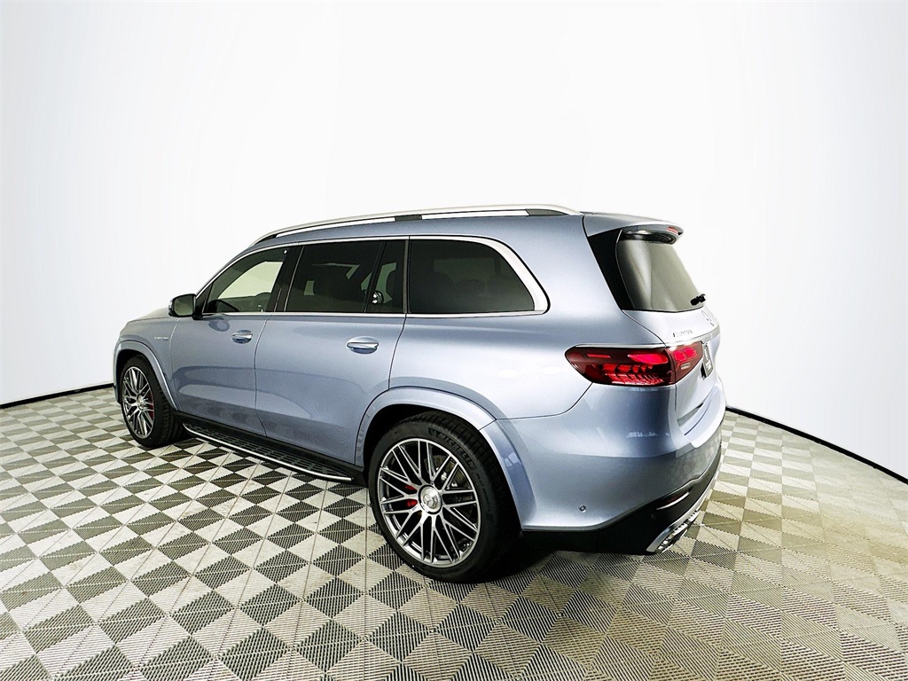 2026 Mercedes Benz GLS 63 AMG photo 4