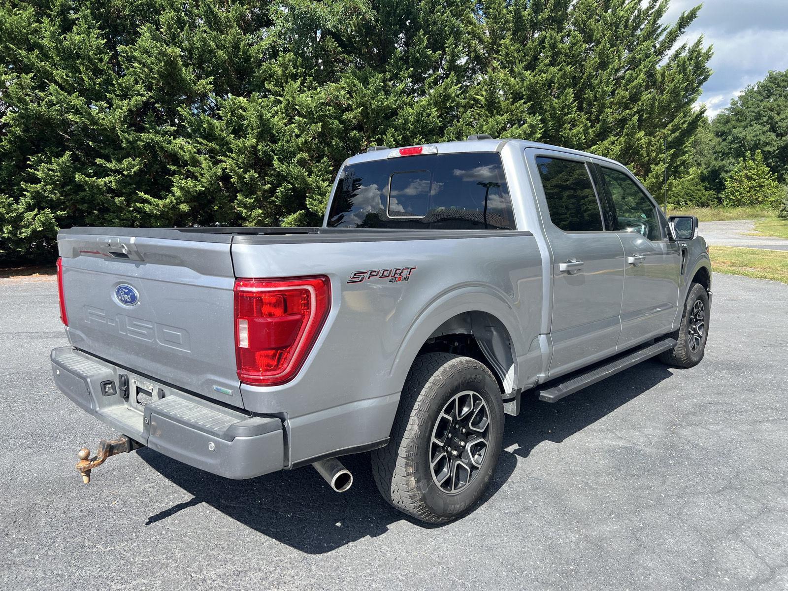 2022 Ford F-150 XLT photo 3