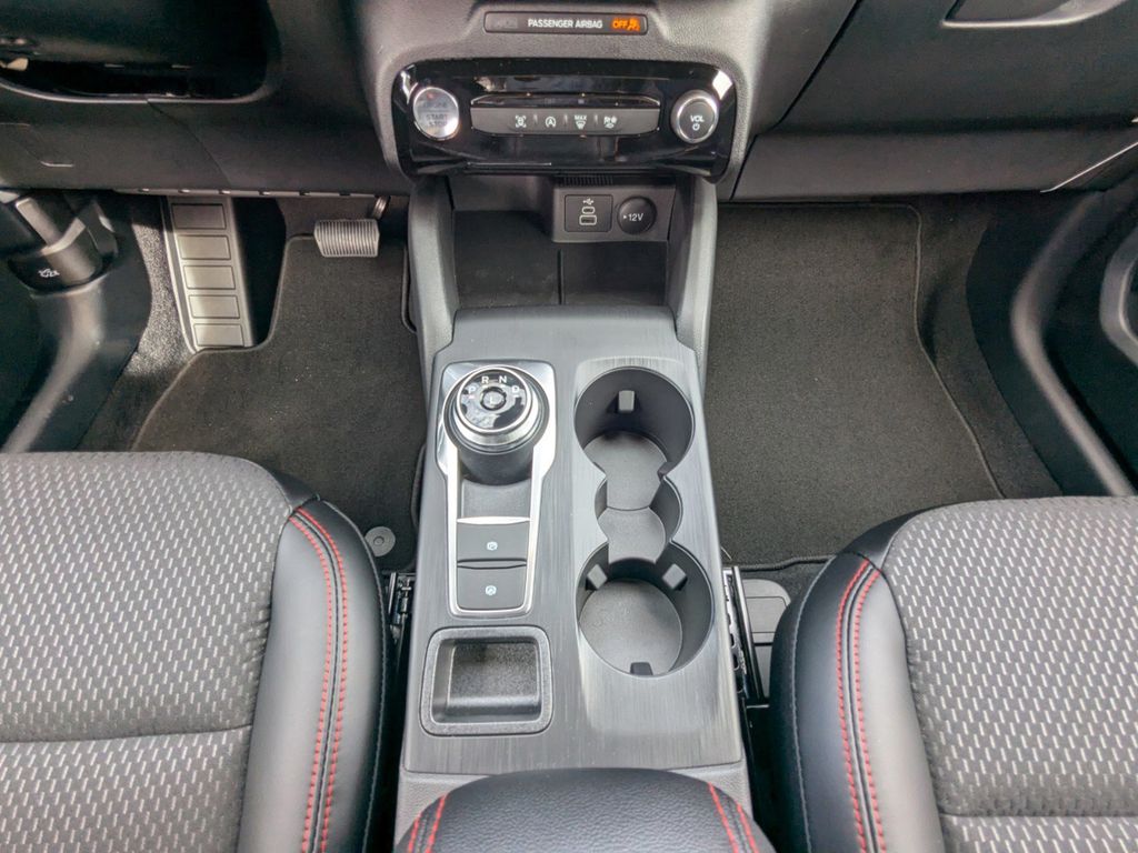 2026 Ford Escape ST-Line photo 16