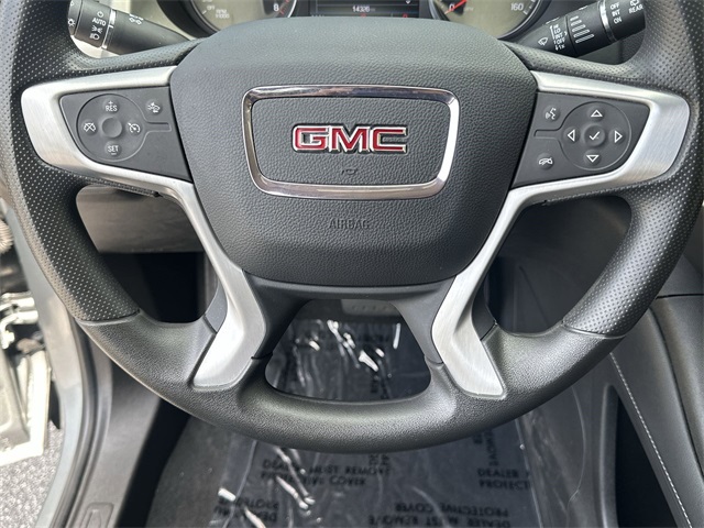 2023 Gmc Acadia SLE photo 2