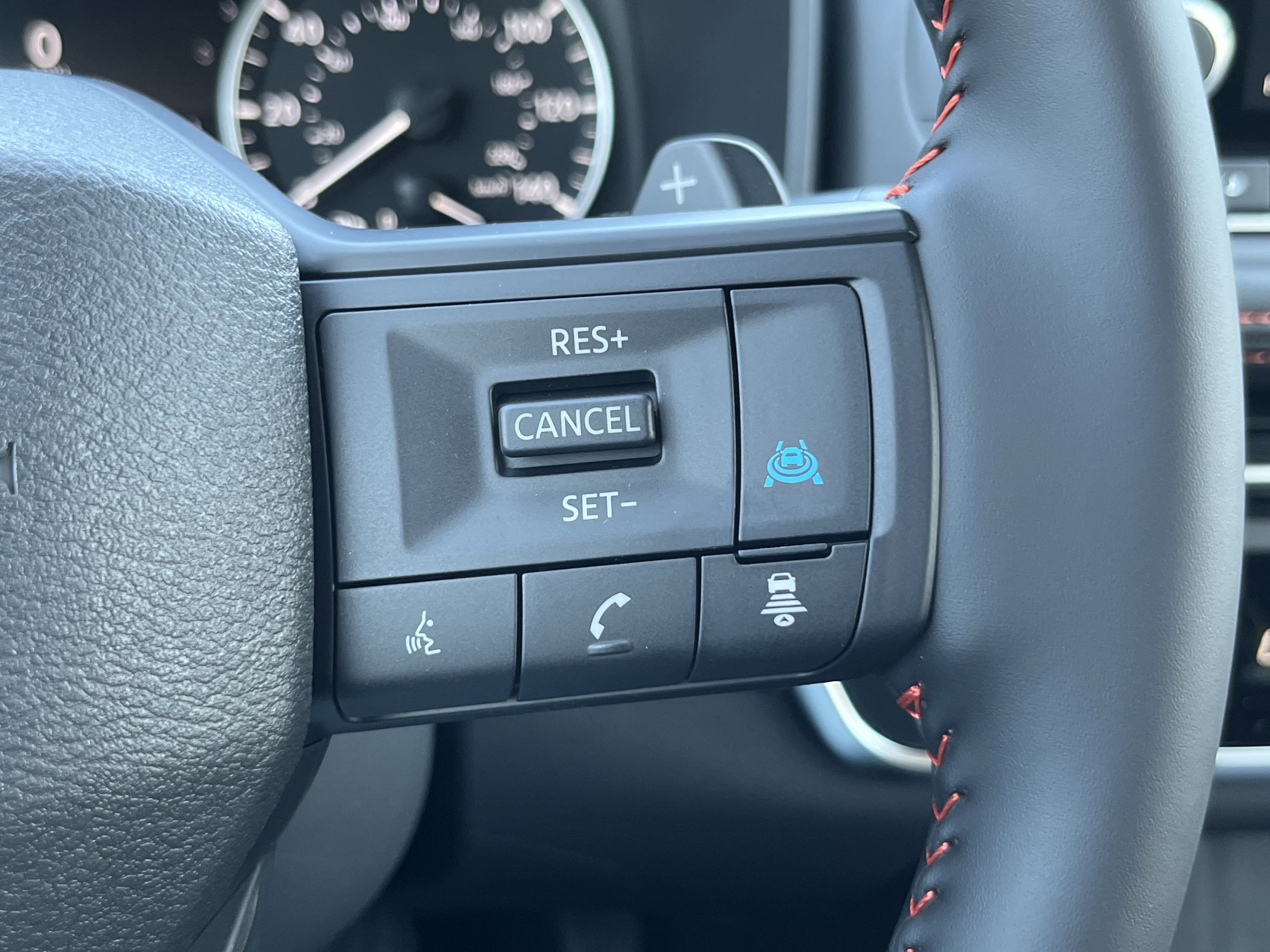 2026 Nissan Rogue SV photo 9