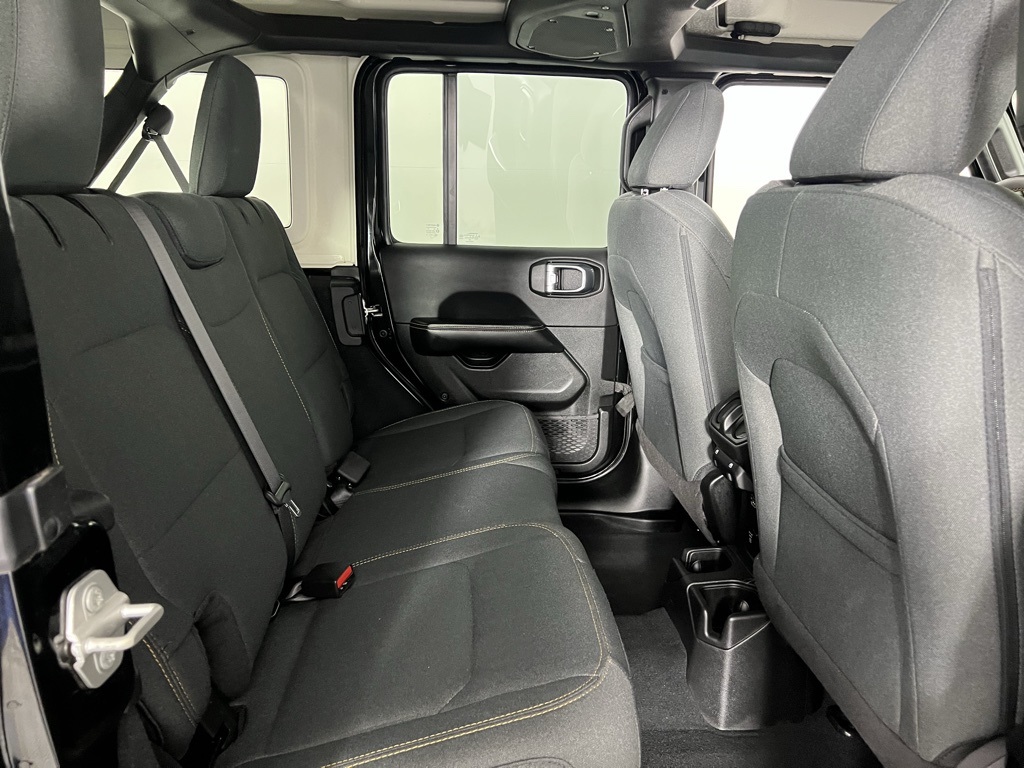 2024 Jeep Wrangler Sahara photo 25