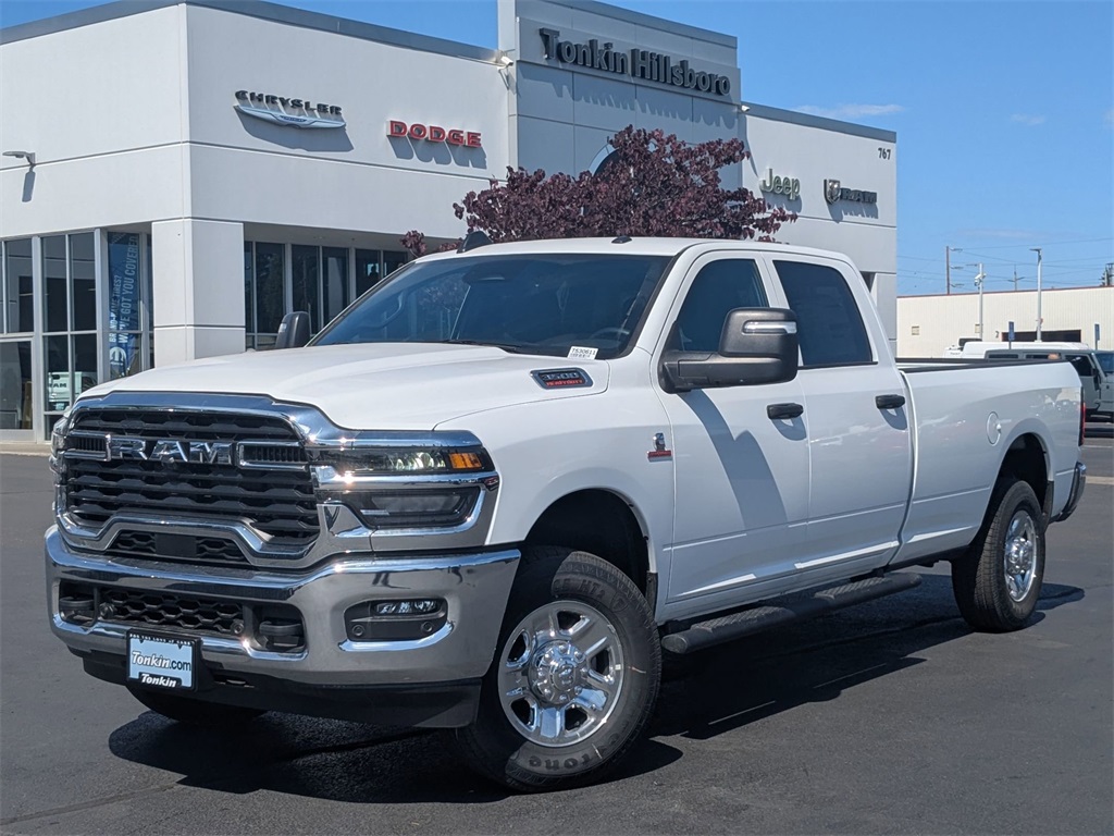 2025 Ram 3500 Tradesman photo 2