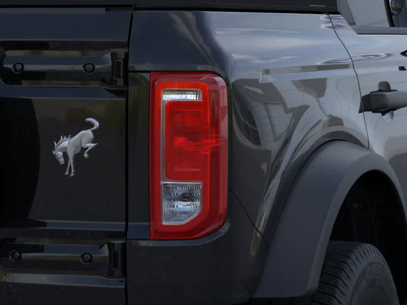 2025 Ford Bronco Base photo 22
