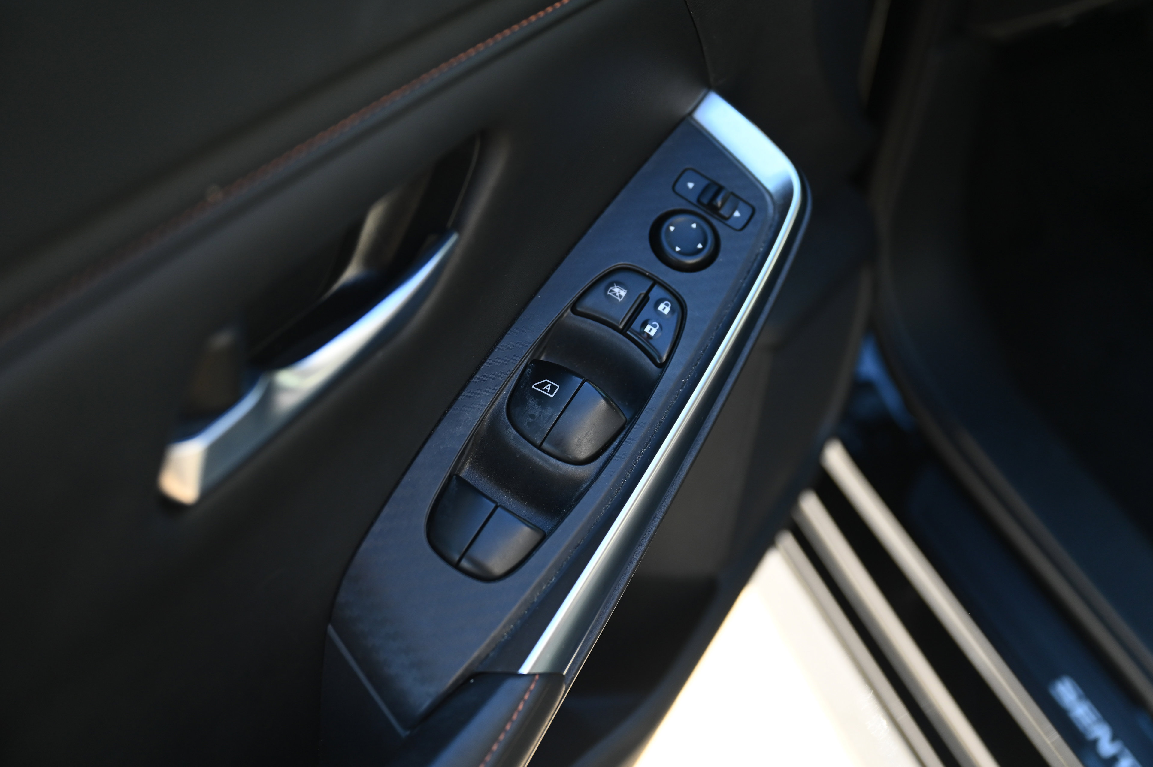 2021 Nissan Sentra SR photo 12