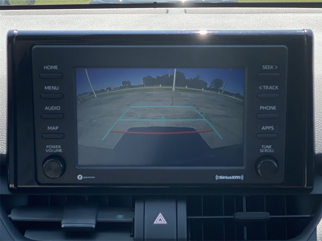 2022 Toyota RAV4 LE photo 22