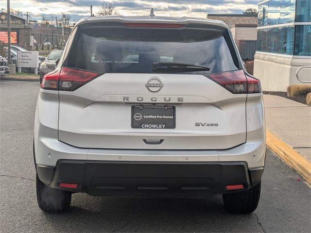 2024 Nissan Rogue SV photo 4