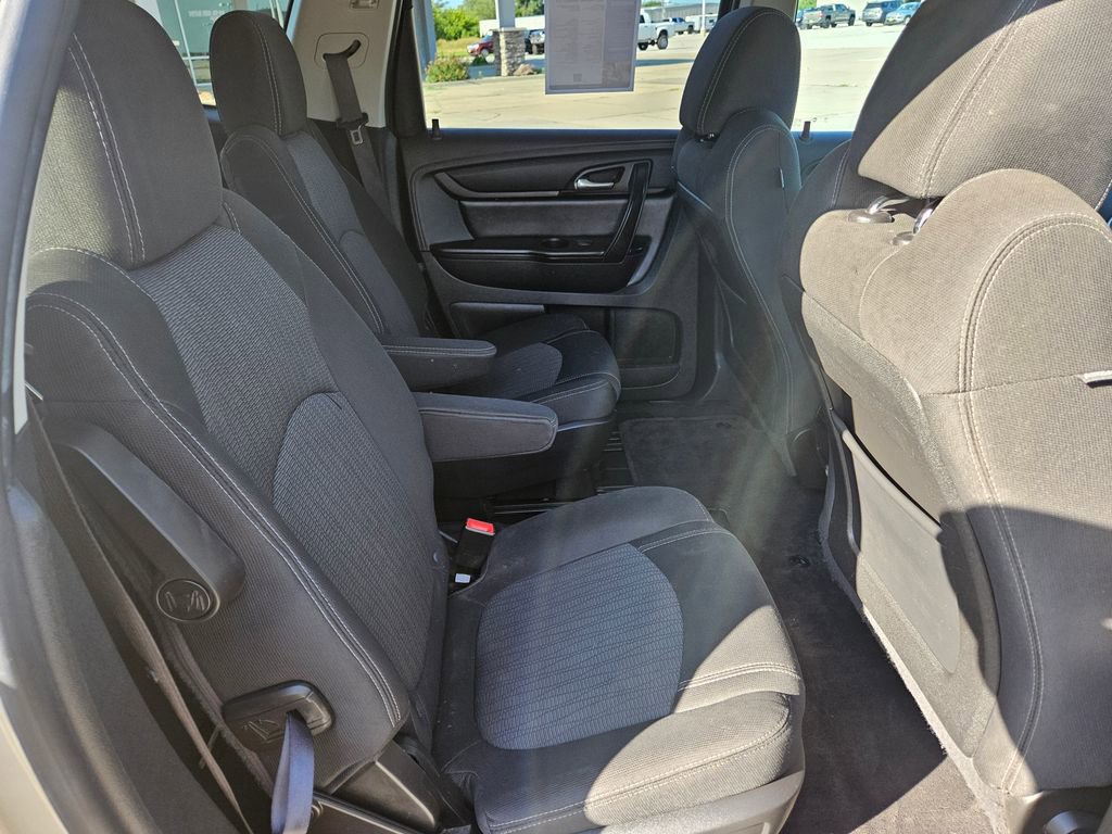 2017 Chevrolet Traverse 1LT photo 30