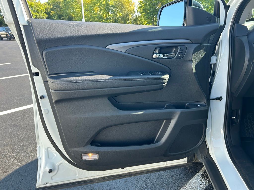 2022 Honda Ridgeline RTL-E photo 15