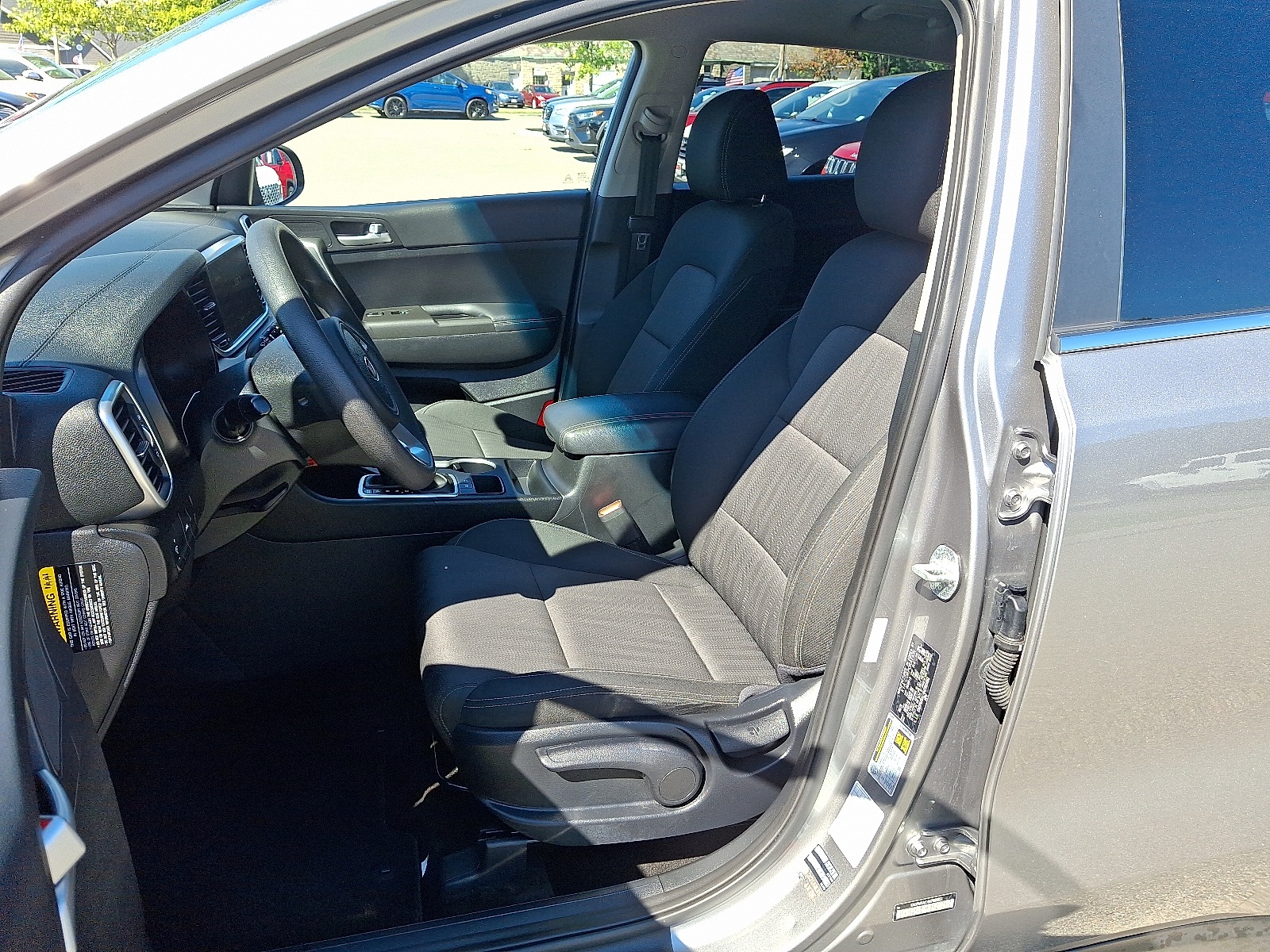 2022 Kia Sportage LX photo 11