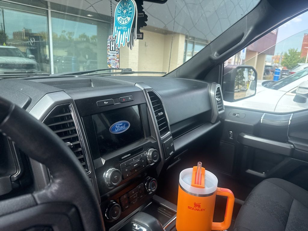2020 Ford F-150 XLT photo 13