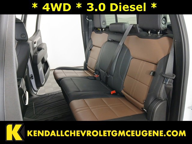 2023 Chevrolet Silverado 1500 High Country photo 17
