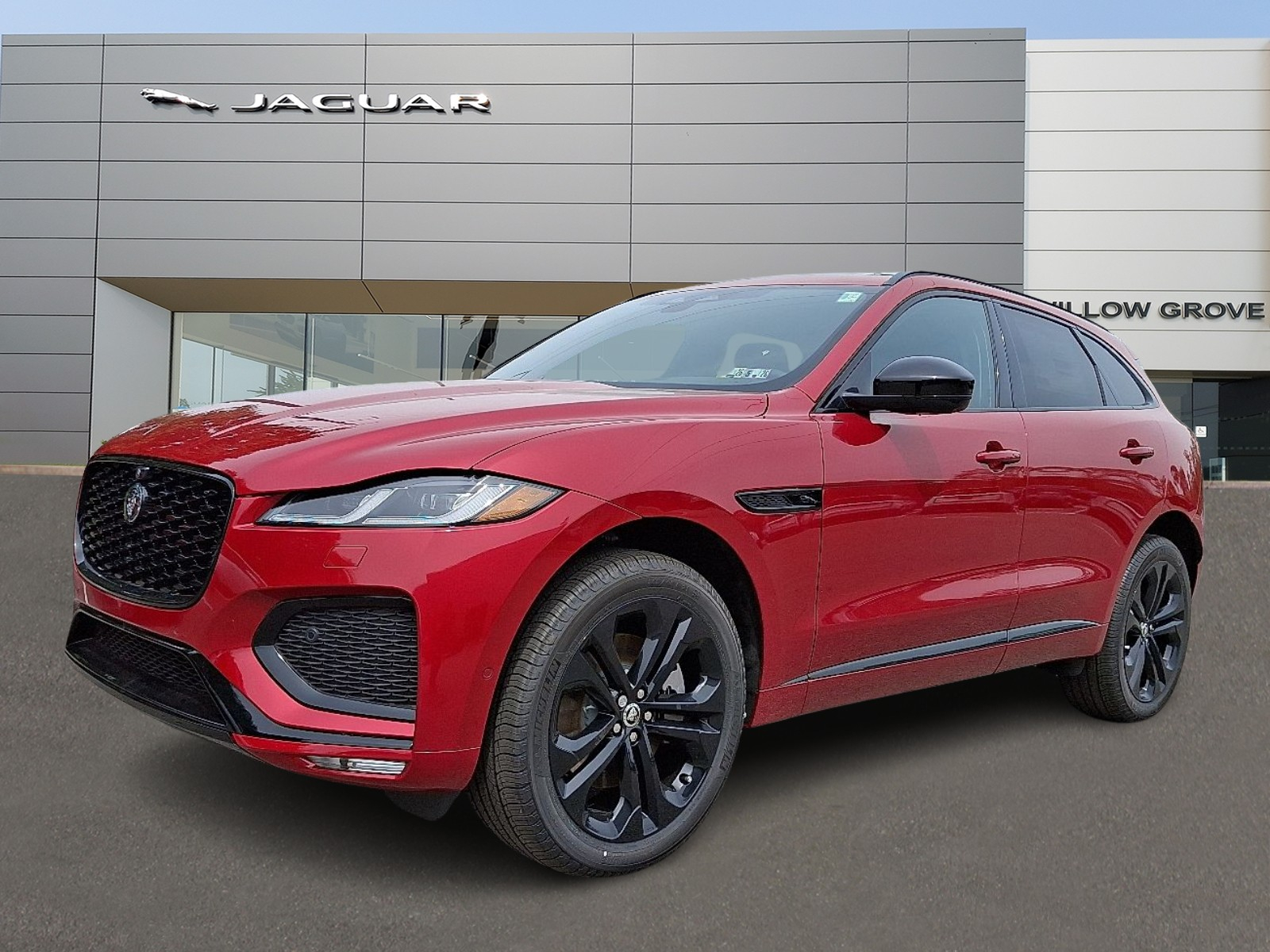 2026 Jaguar F-Pace R-Dynamic S's photo
