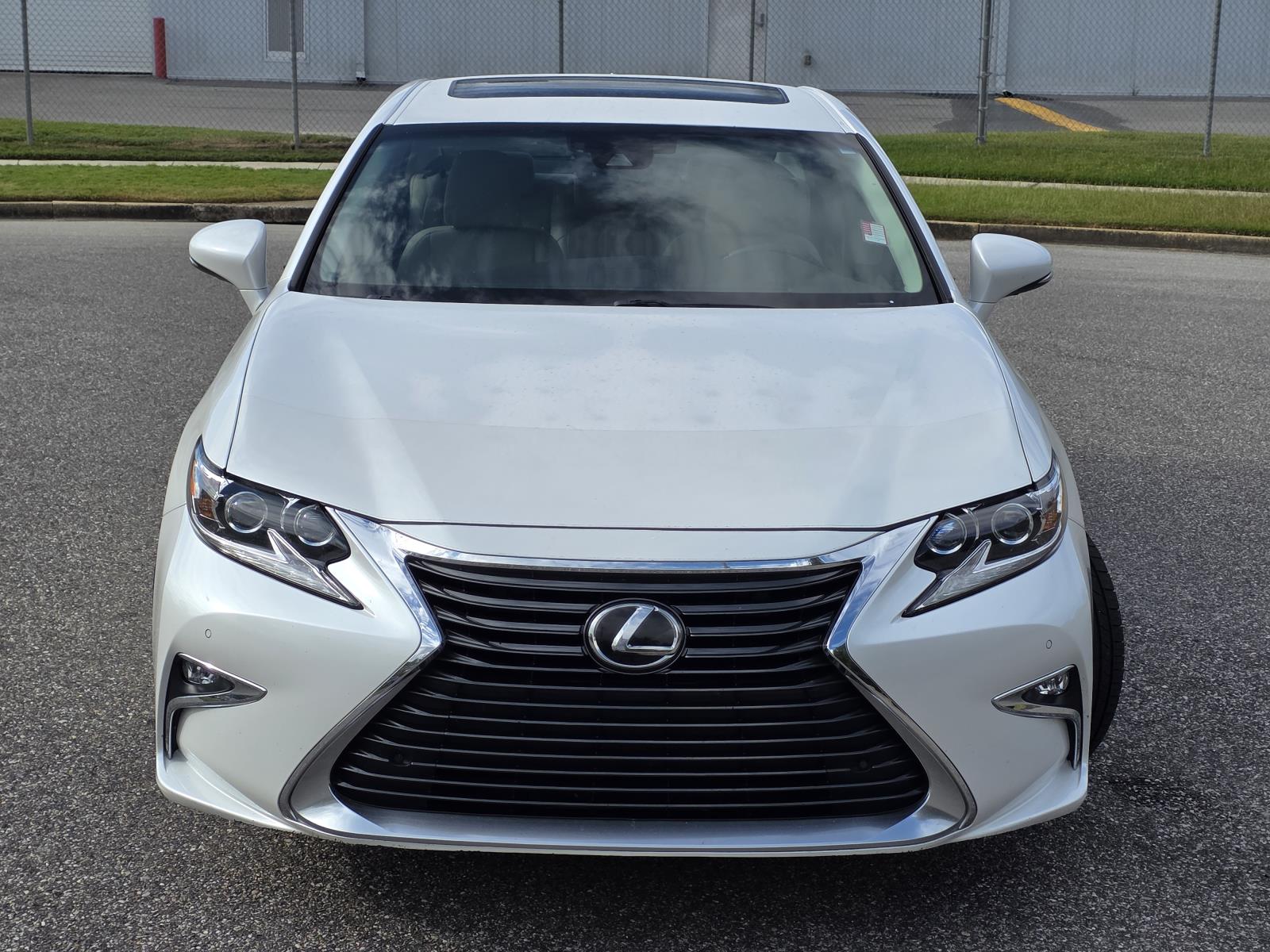 2018 Lexus ES 350 photo 2