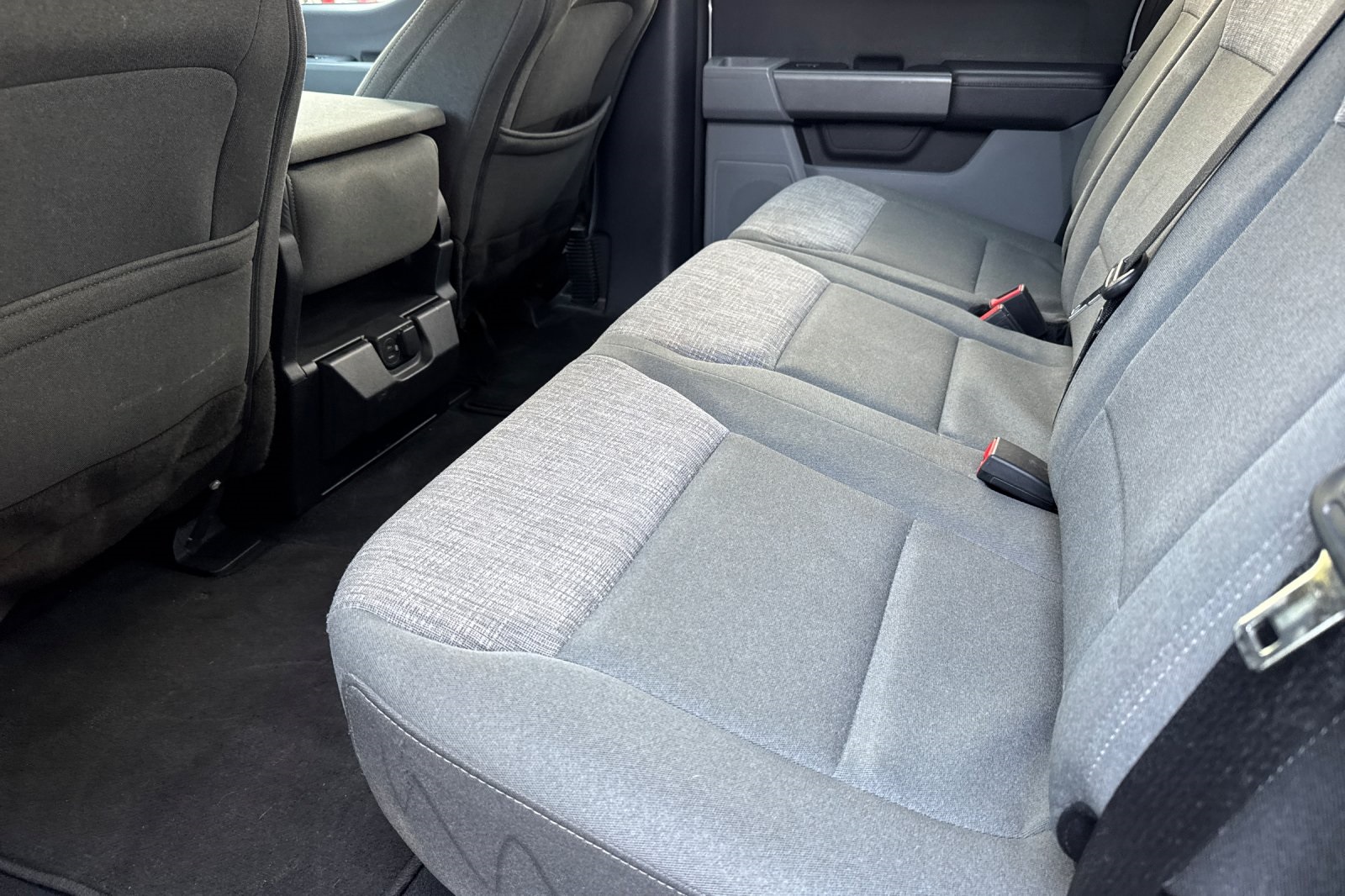 2023 Ford F-150 XLT photo 4