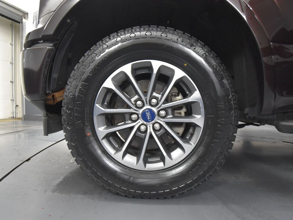 2018 Ford F-150 XLT FX4 photo 13