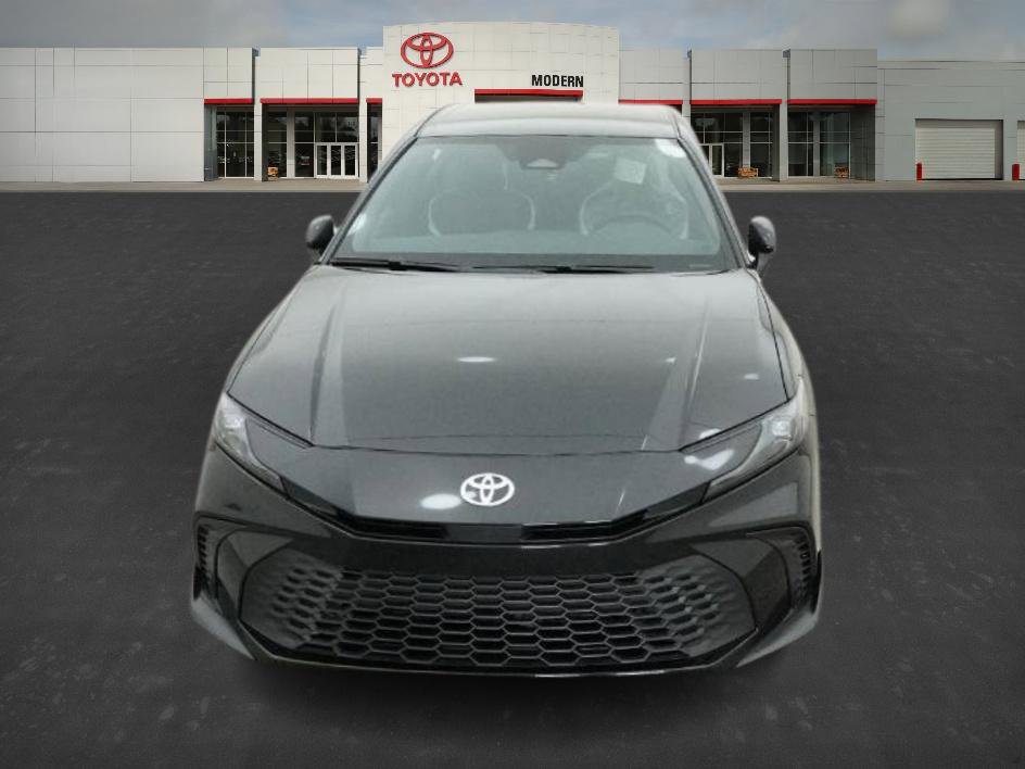 2026 Toyota Camry SE photo 2