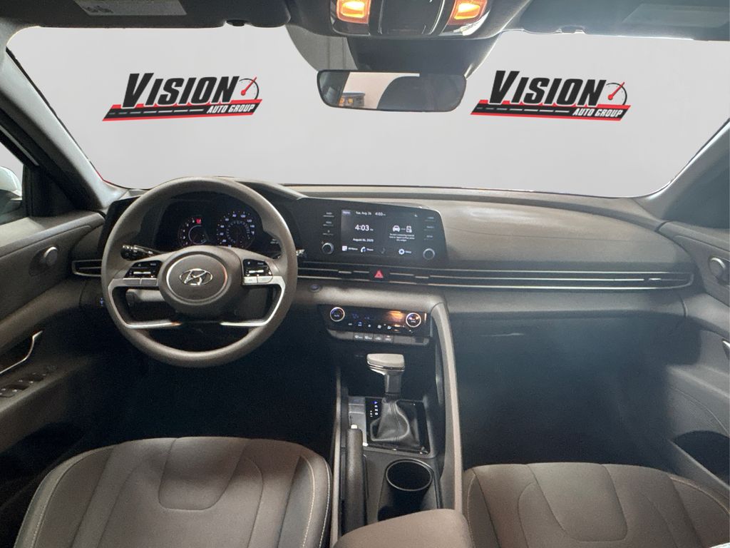2023 Hyundai Elantra SEL photo 22