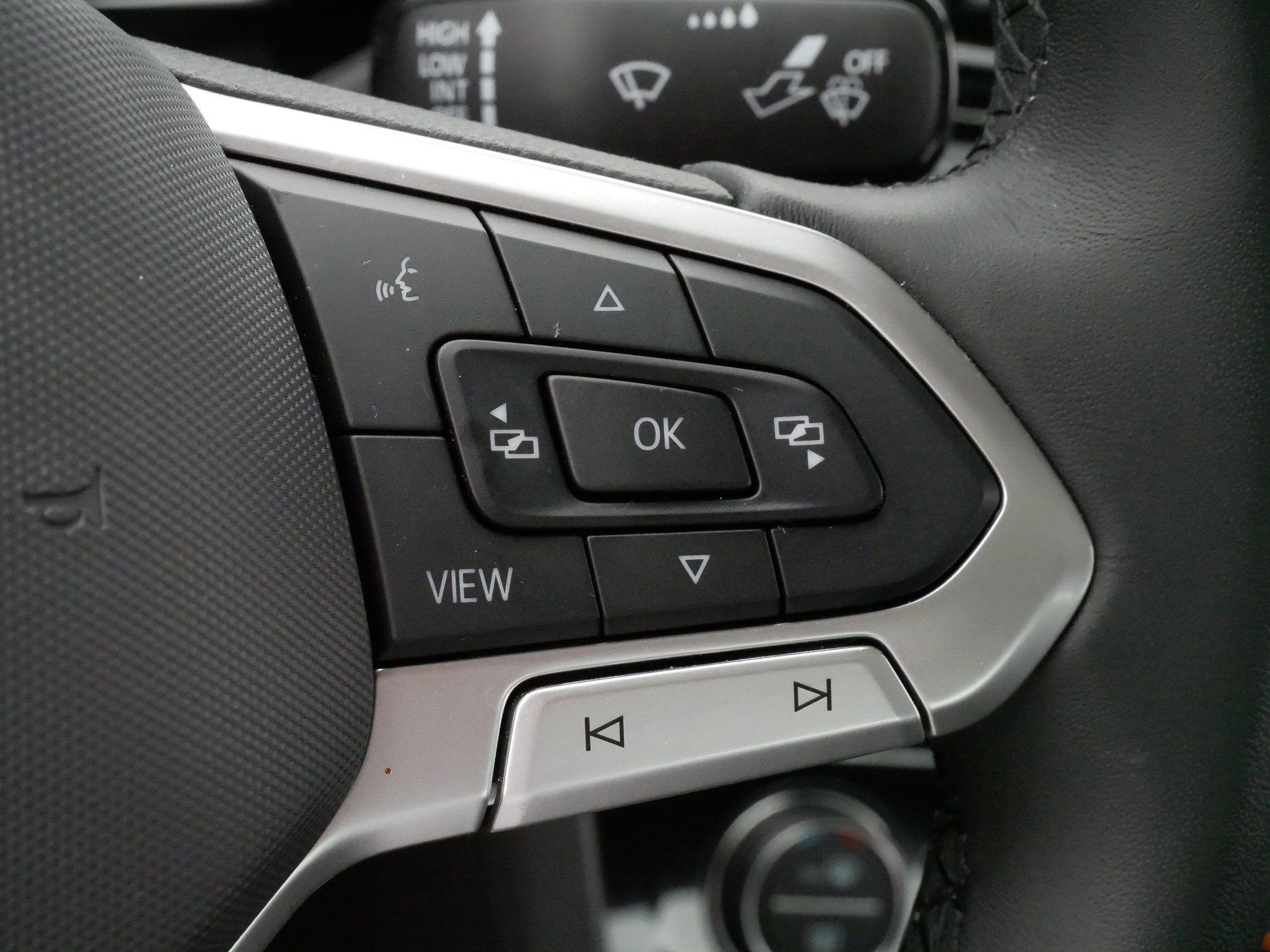 2024 Volkswagen Jetta SE photo 23