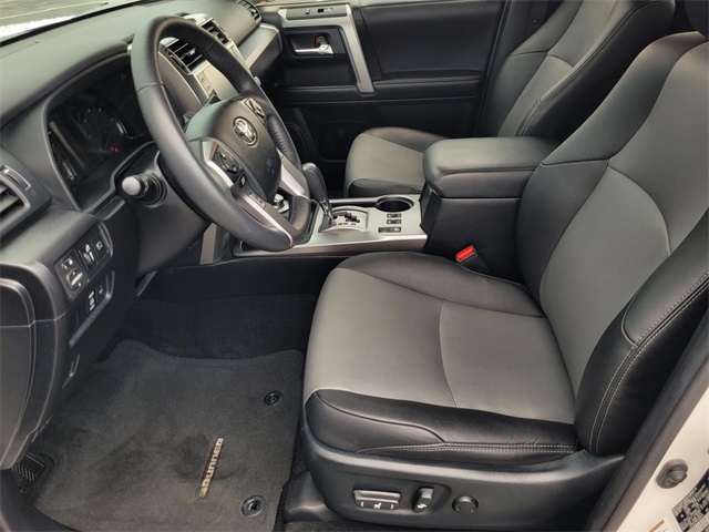 2022 Toyota 4Runner SR5 Premium photo 20