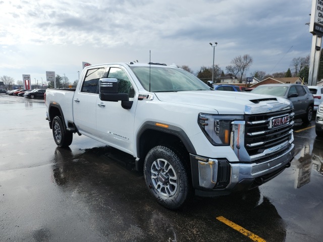 2025 Gmc Sierra HD SLT photo 2