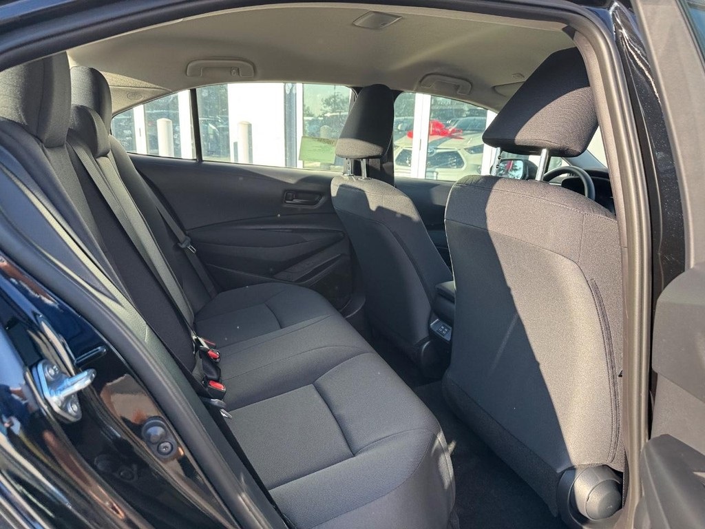 2026 Toyota Corolla LE photo 3