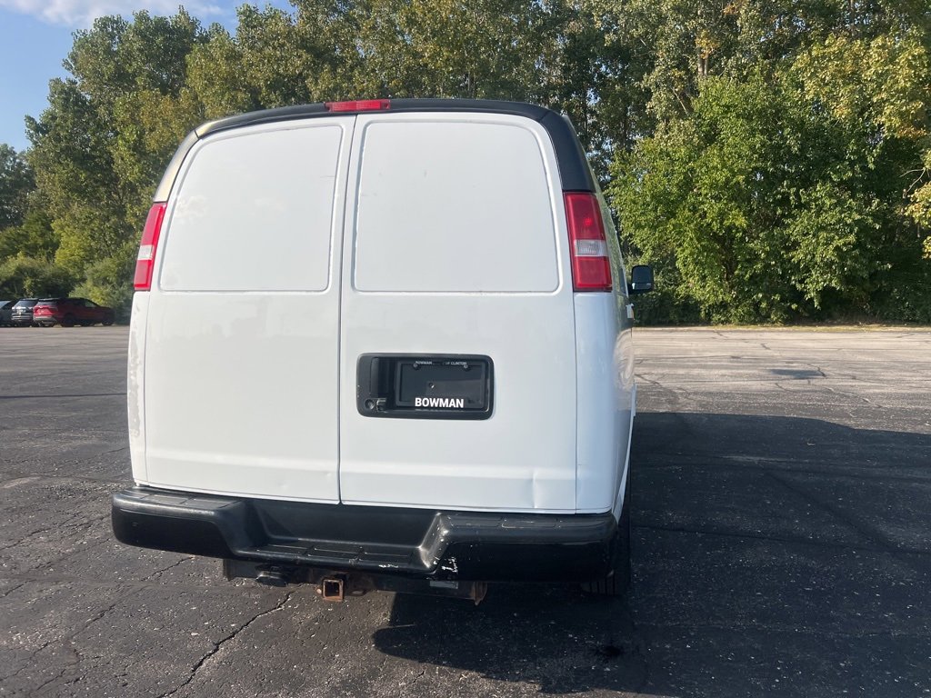 2019 Chevrolet Express 2500 Work Van Cargo photo 3