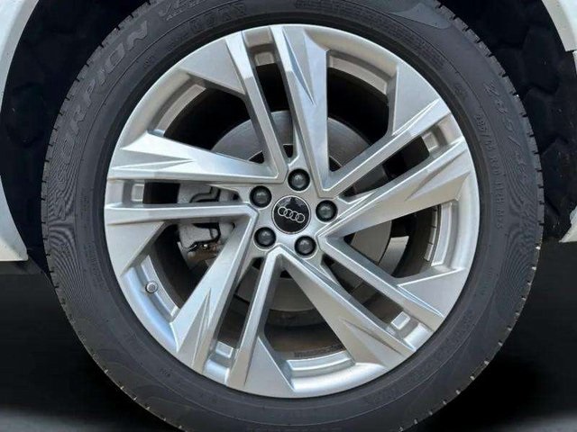 2023 Audi Q7 45 Premium photo 35