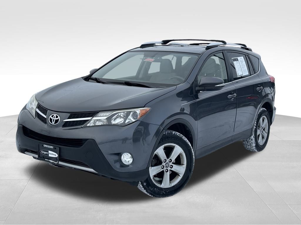 2015 Toyota RAV4 XLE's photo