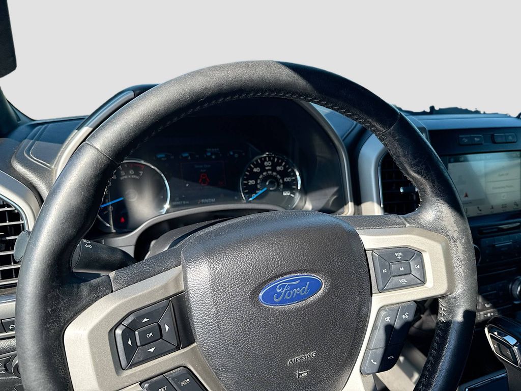 2017 Ford F-150 Lariat photo 7
