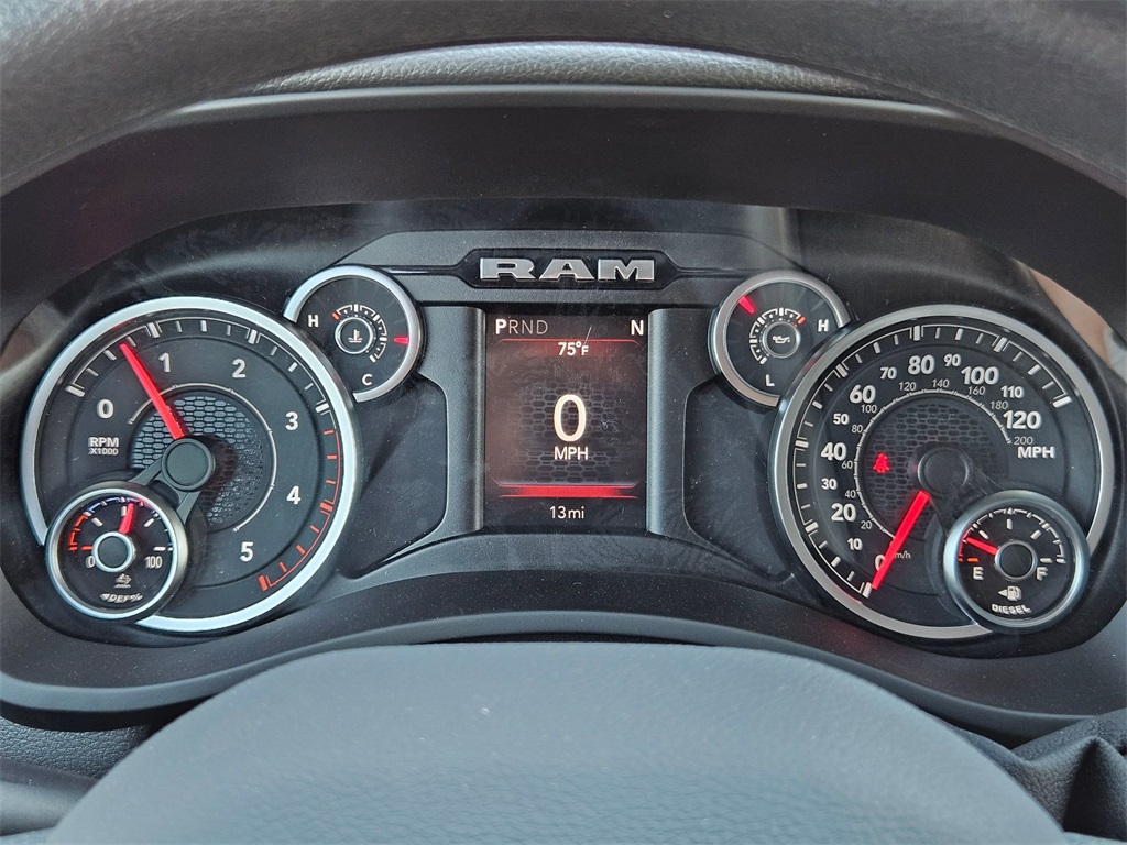 2025 Ram 3500 Tradesman photo 16