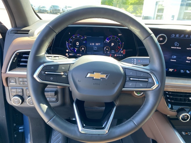 2025 Chevrolet Suburban High Country photo 18