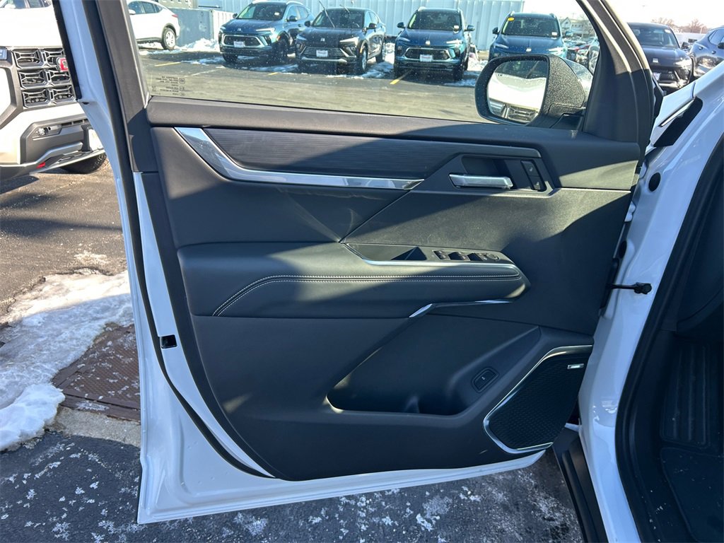 2026 GMC ACADIA - Image 14