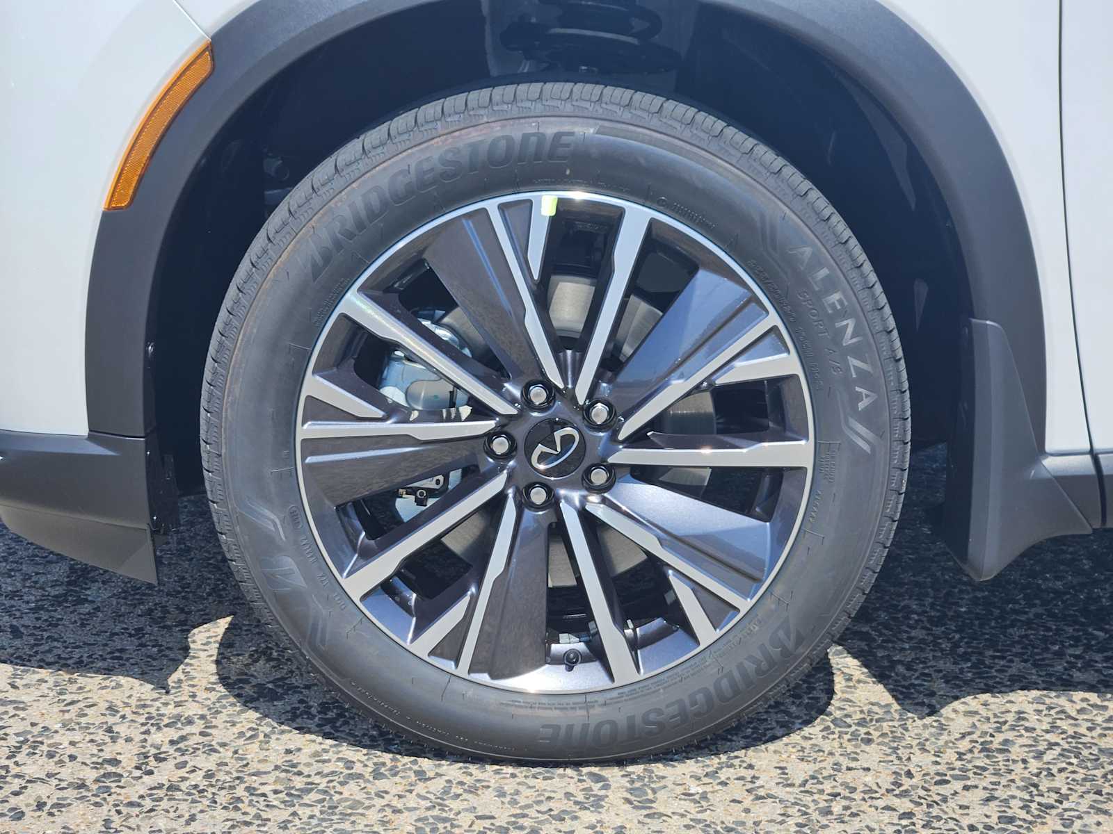 2026 Infiniti QX60 Luxe photo 5