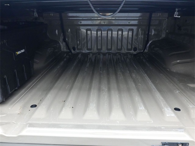 2024 Nissan Frontier PRO-X photo 27