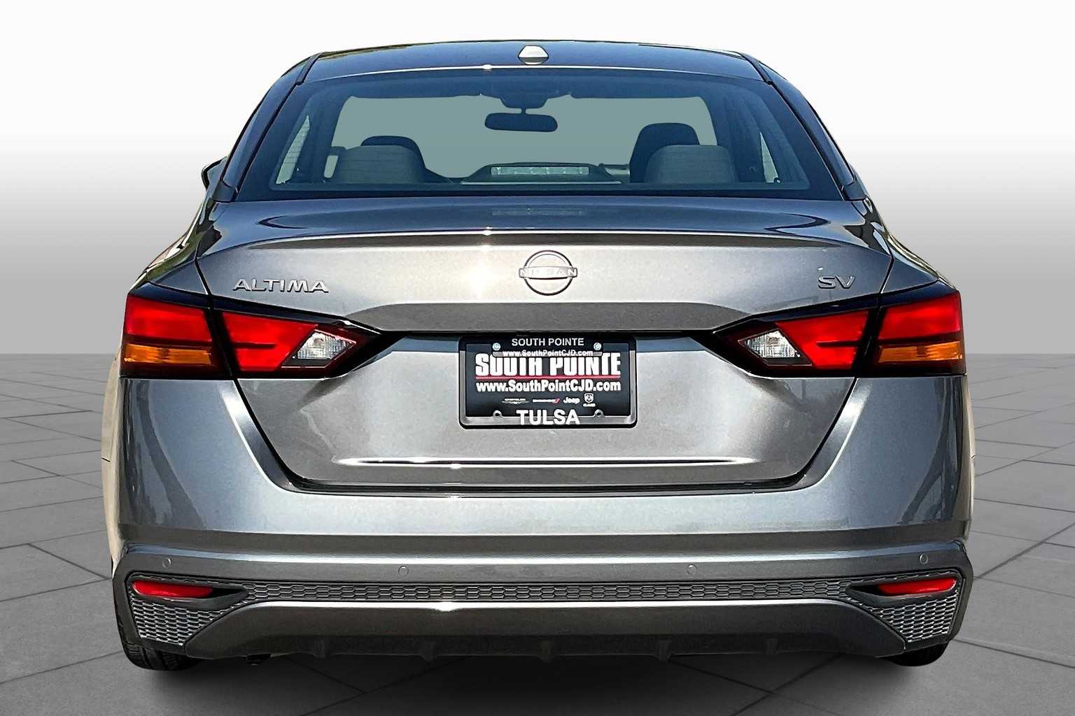 2024 Nissan Altima 2.5 SV photo 4