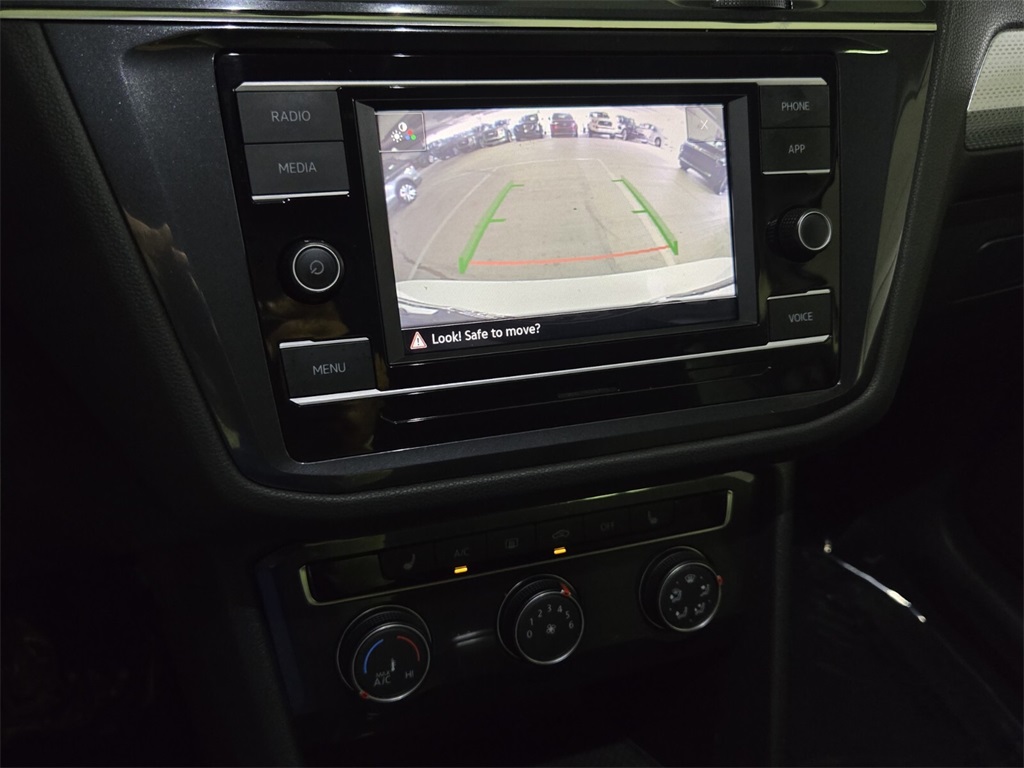 2023 Volkswagen Tiguan S photo 20