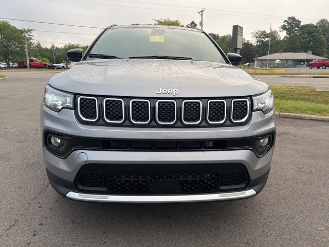 2024 Jeep Compass Limited photo 8