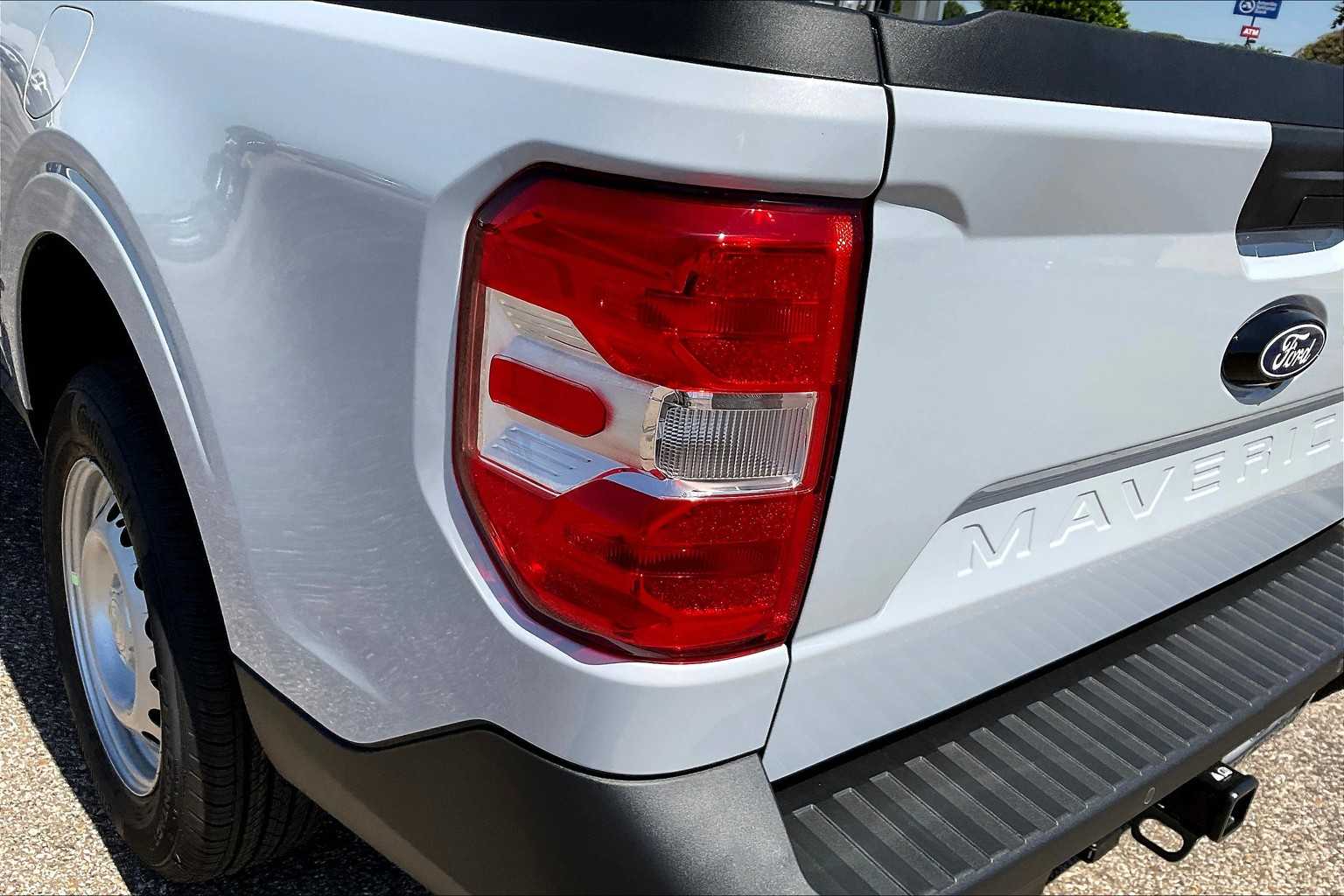 2025 Ford Maverick XL photo 14