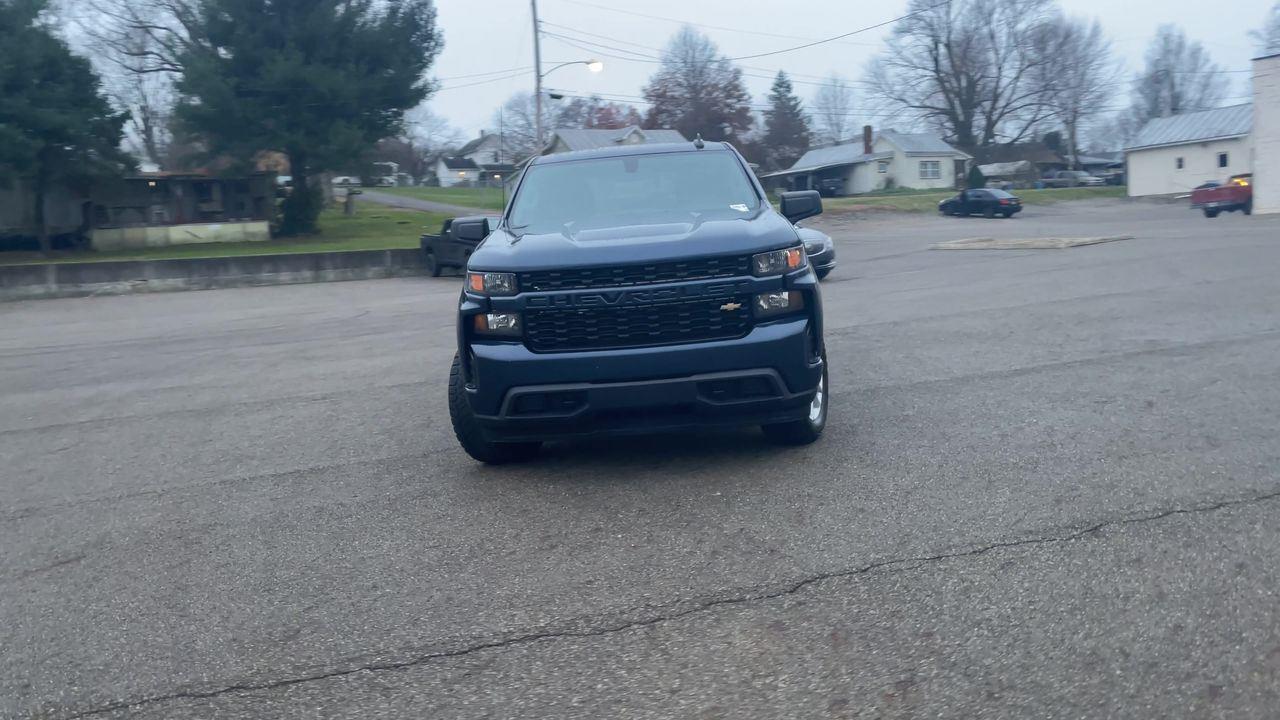 2020 Chevrolet Silverado 1500 Custom photo 3